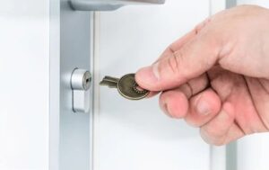 Broken office key extracted in Chelsea and Belgravia