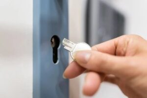 Bent key that snapped replaced in Pimlico and Belgravia