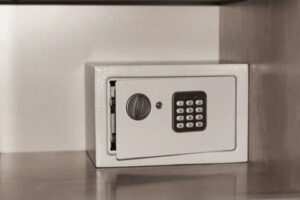 Safe lock installation in a converted flat in South Kensington